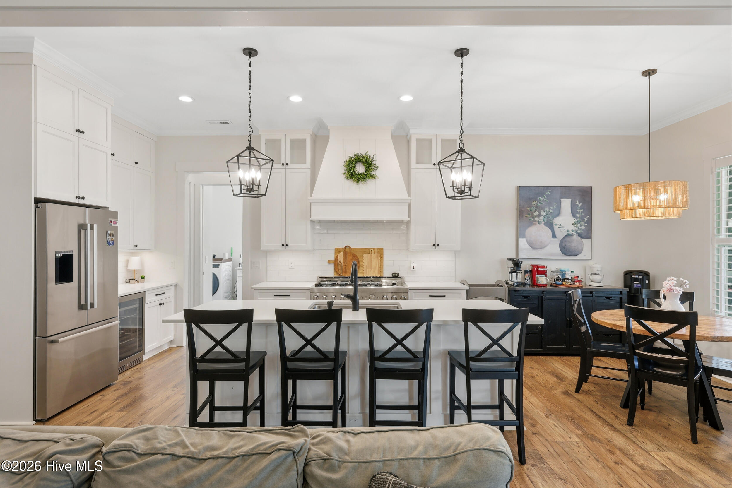 3829 Bay Colony Road NE