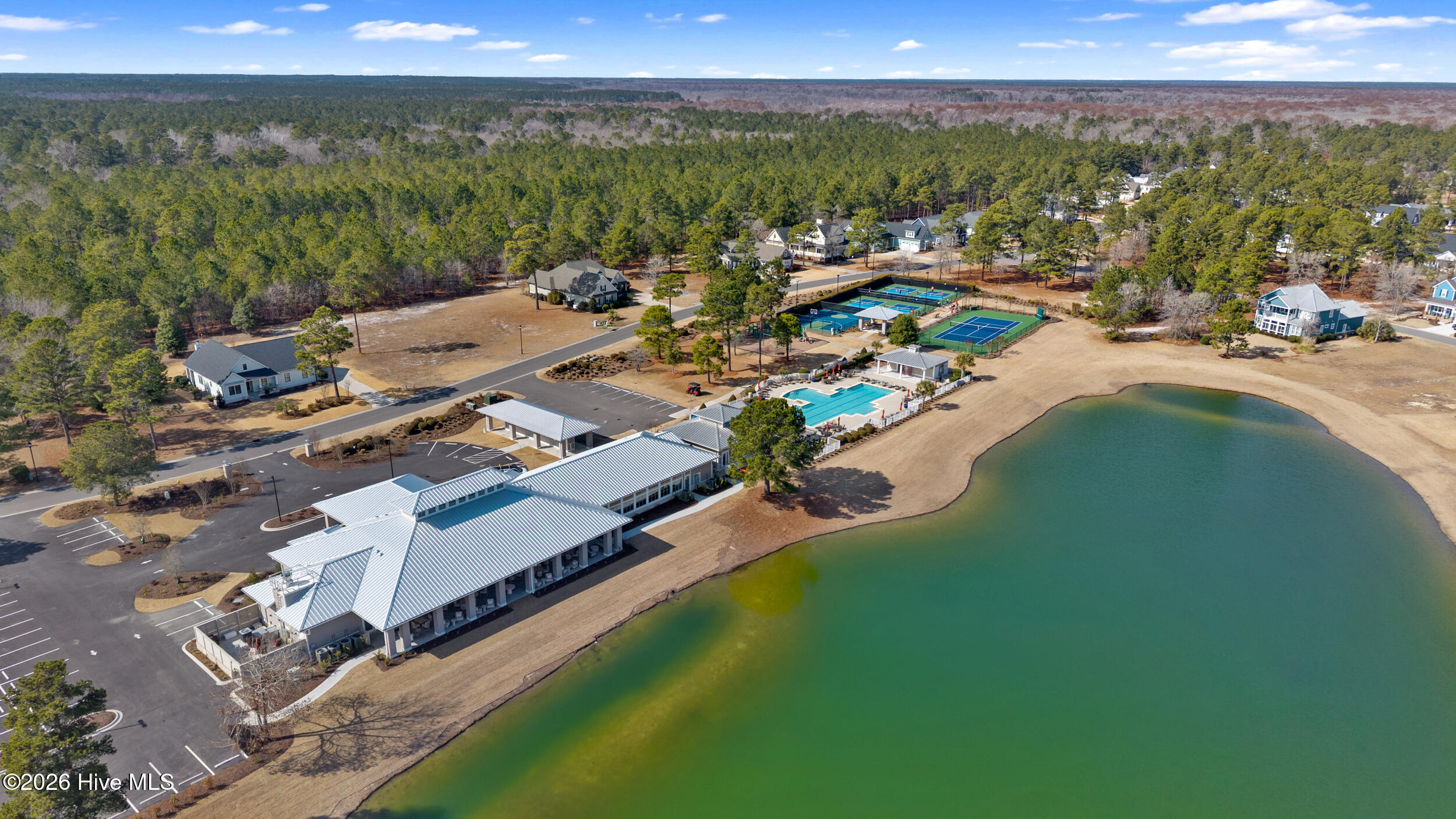3829 Bay Colony Road NE