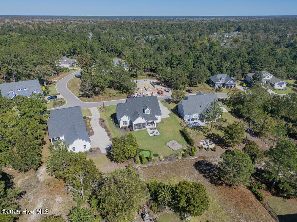 3829 Bay Colony Road NE