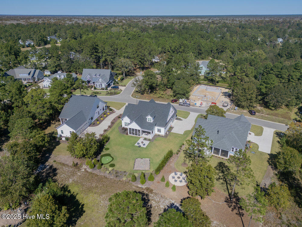 3829 Bay Colony Road NE