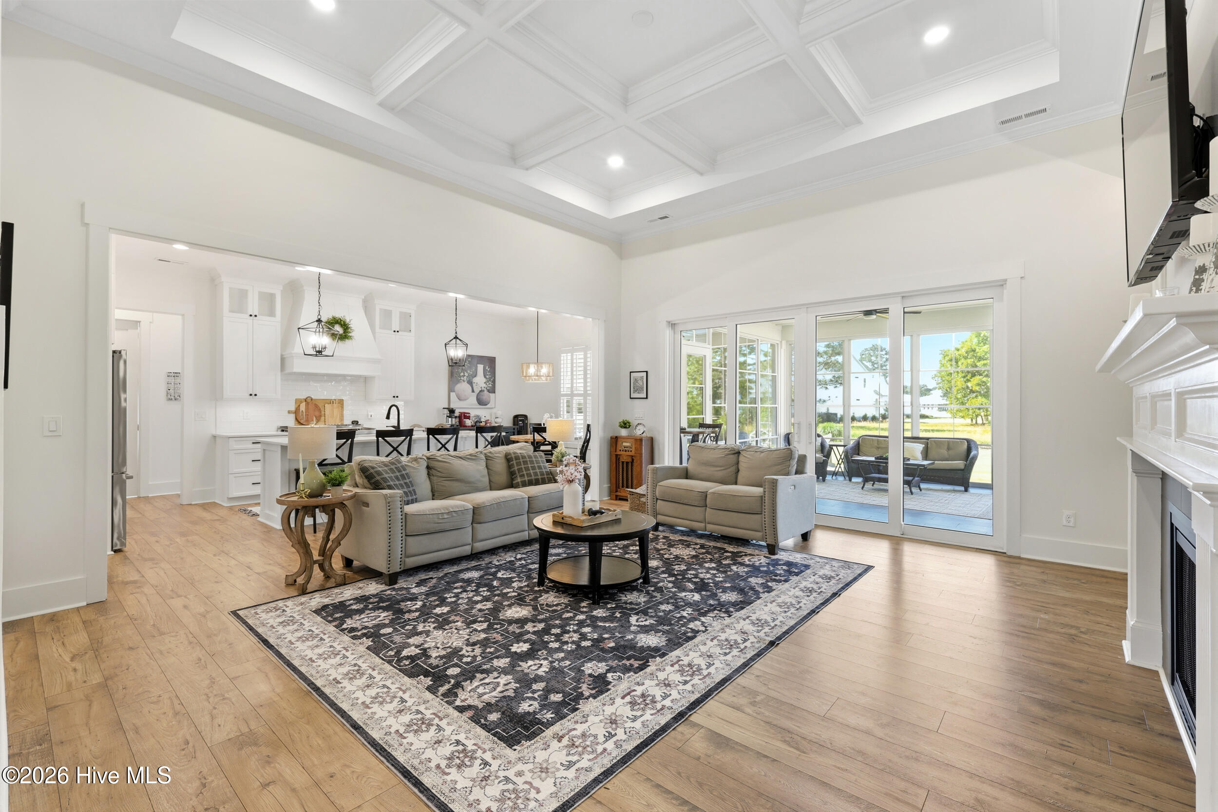 3829 Bay Colony Road NE