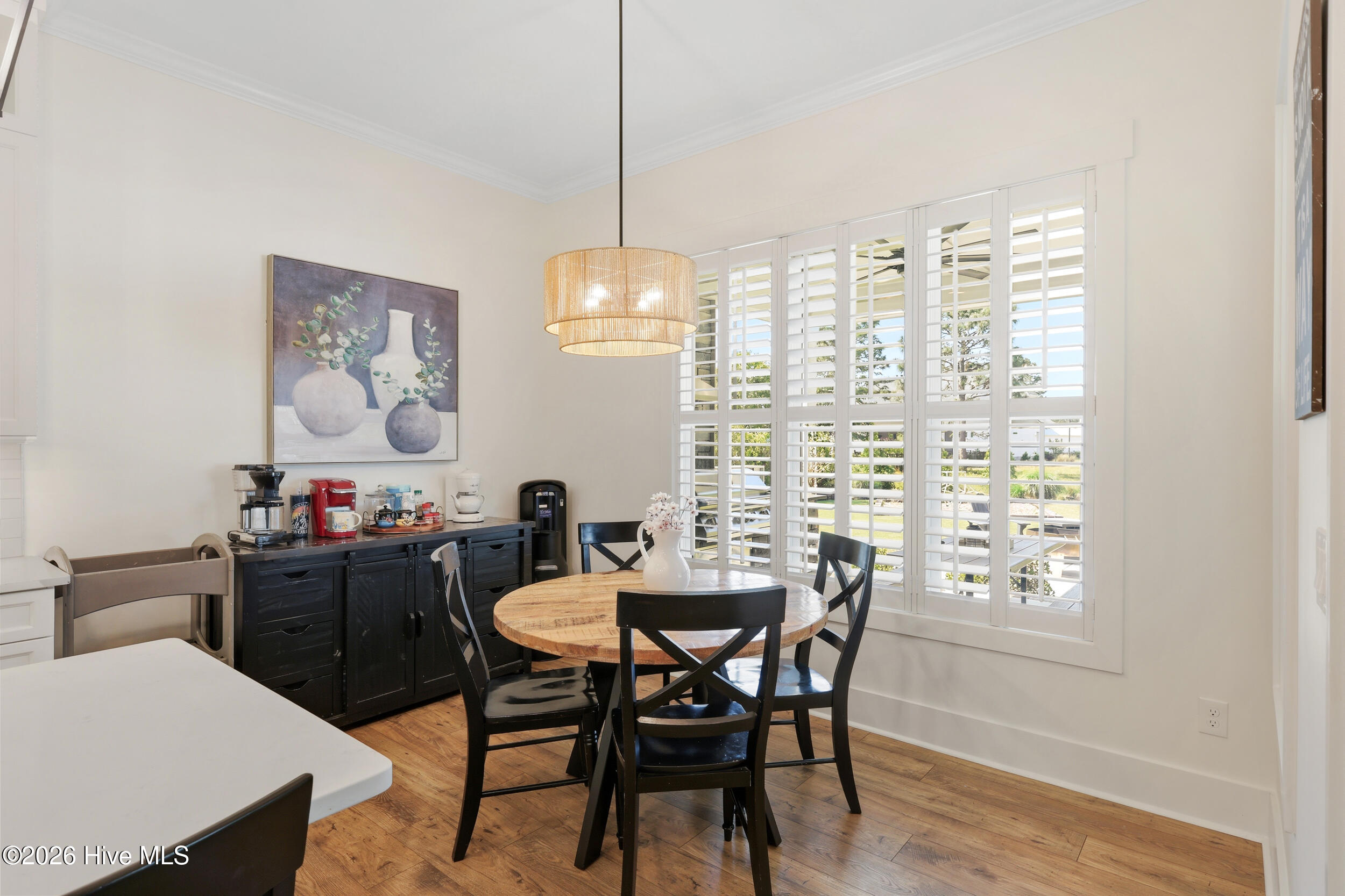 3829 Bay Colony Road NE