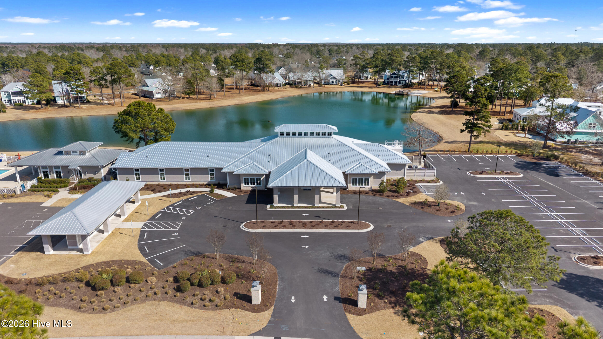 3829 Bay Colony Road NE