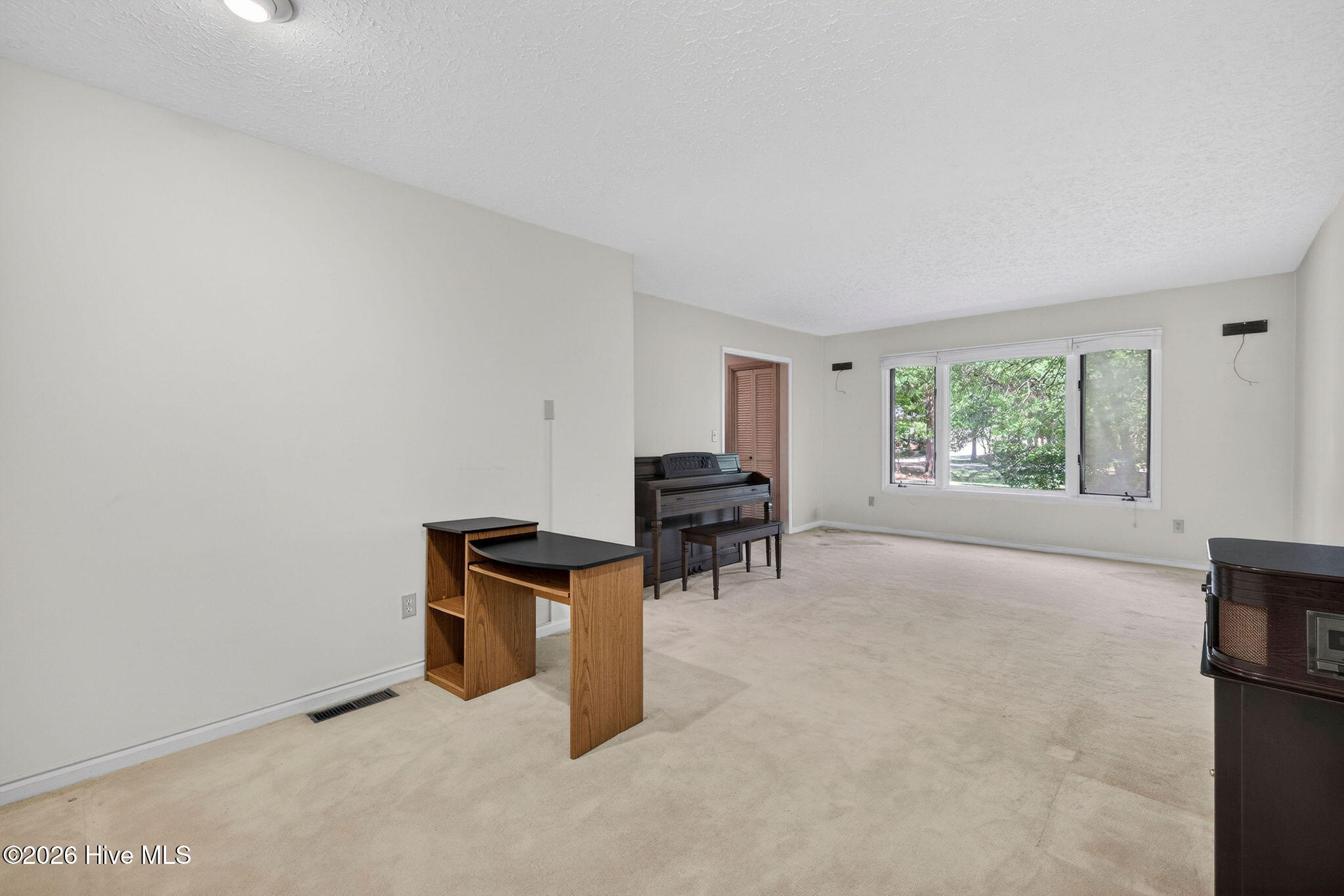 100 Wedge Road