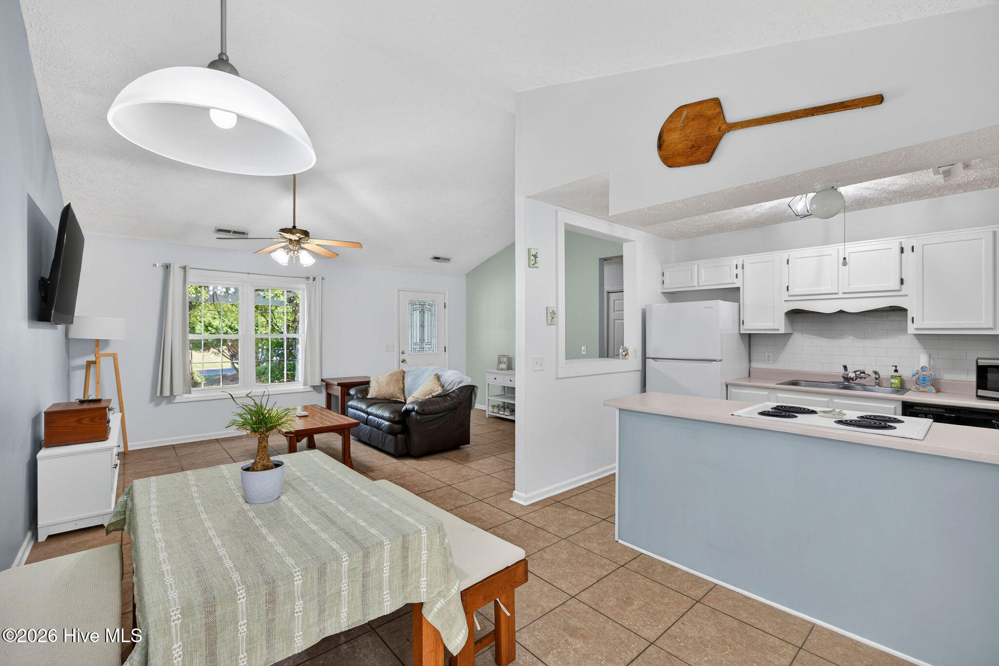 315 Tangle Oaks Court SE