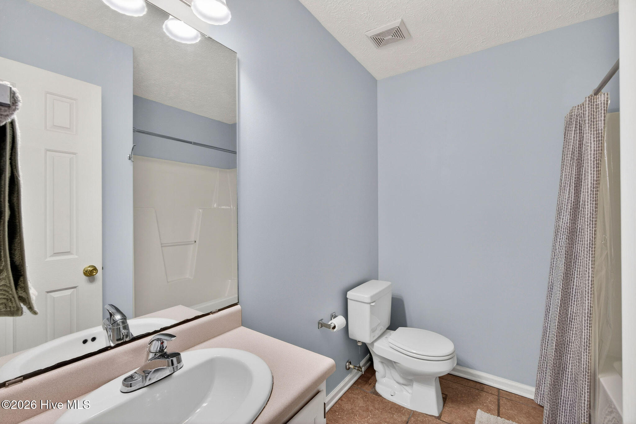 315 Tangle Oaks Court SE