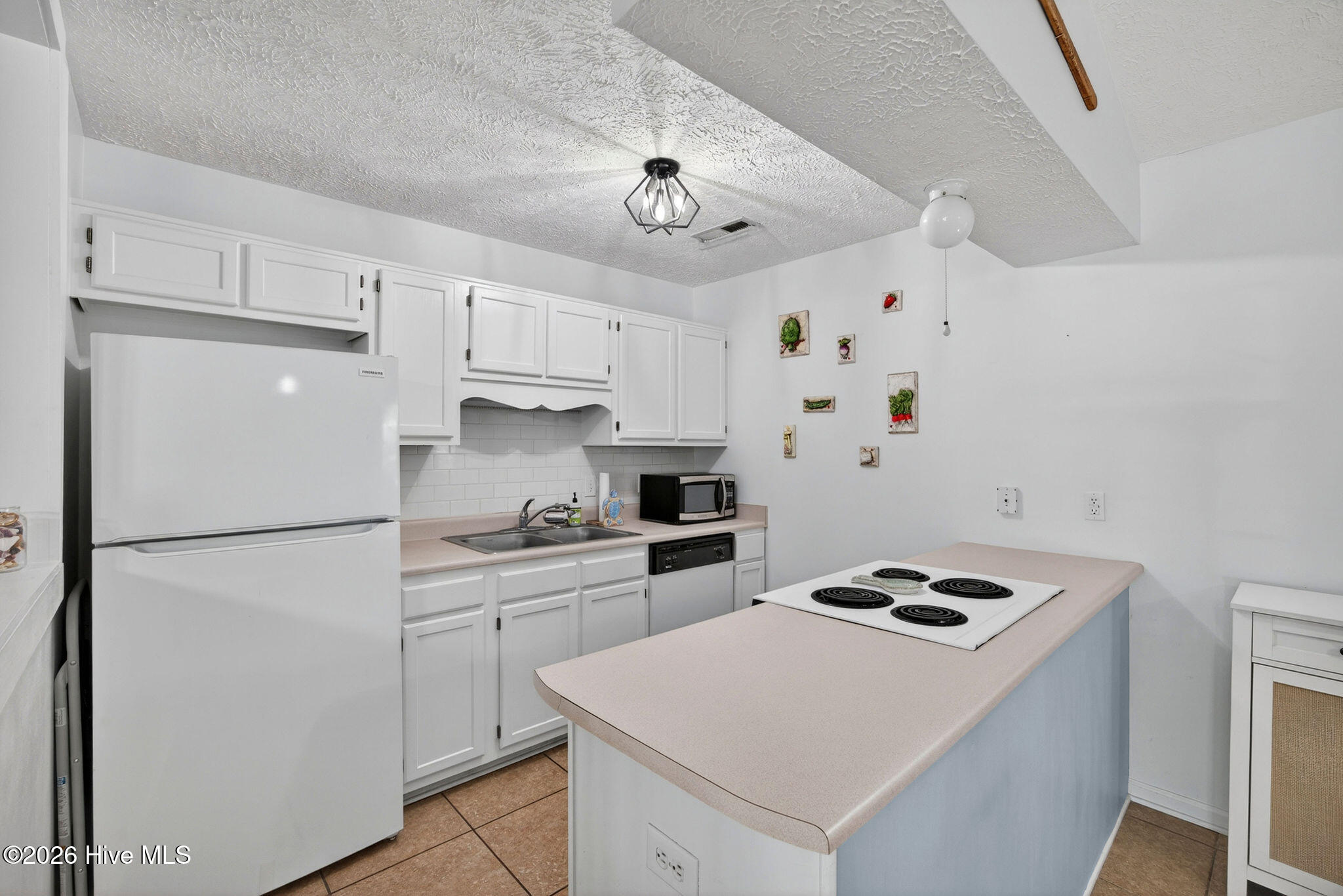 315 Tangle Oaks Court SE
