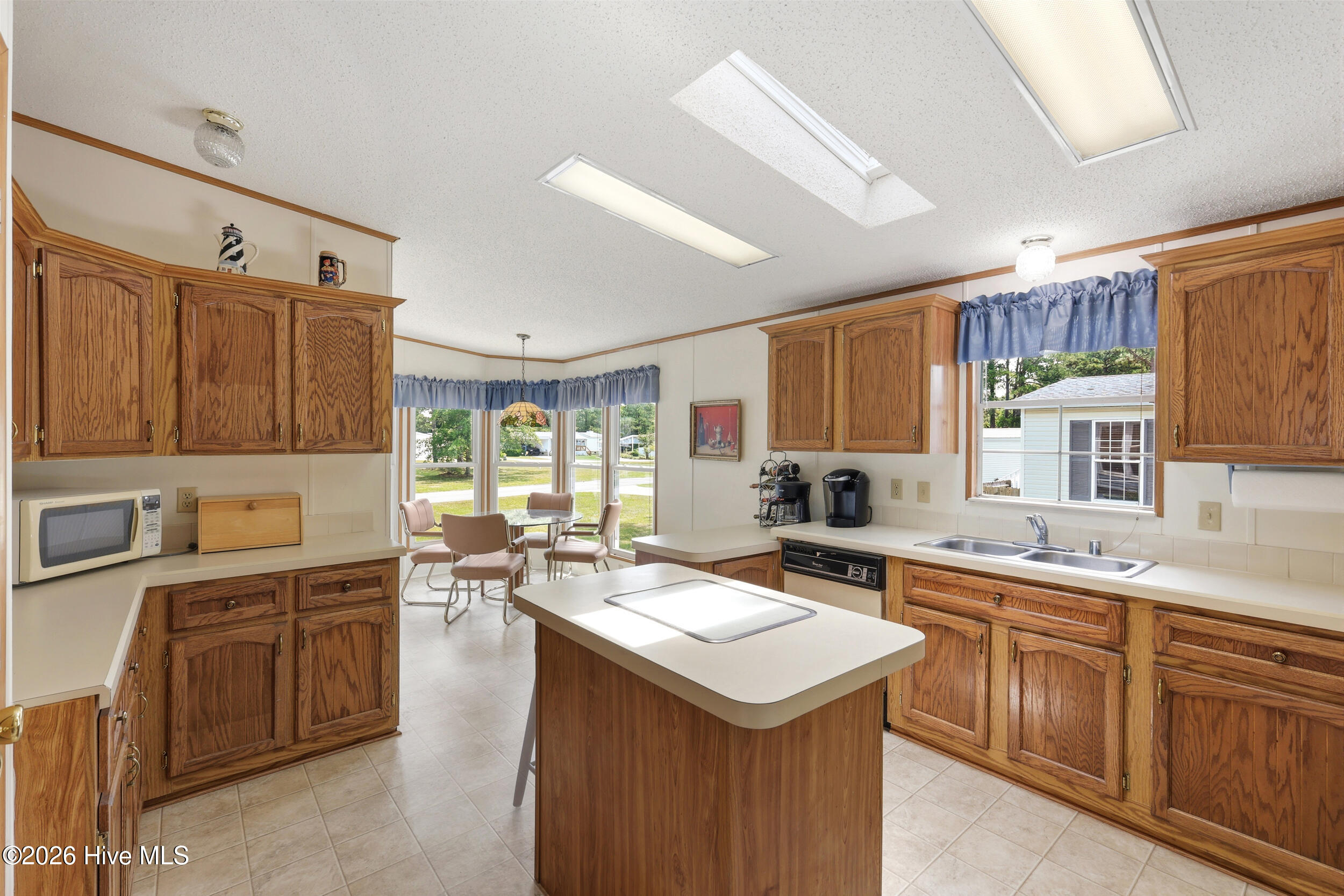 605 Outrigger Court