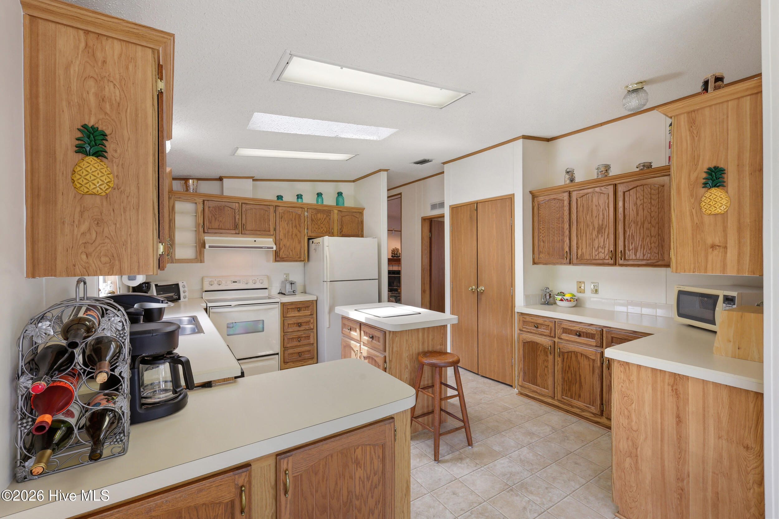 605 Outrigger Court