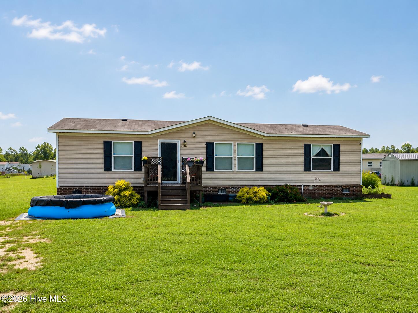 109 Dogwood Circle