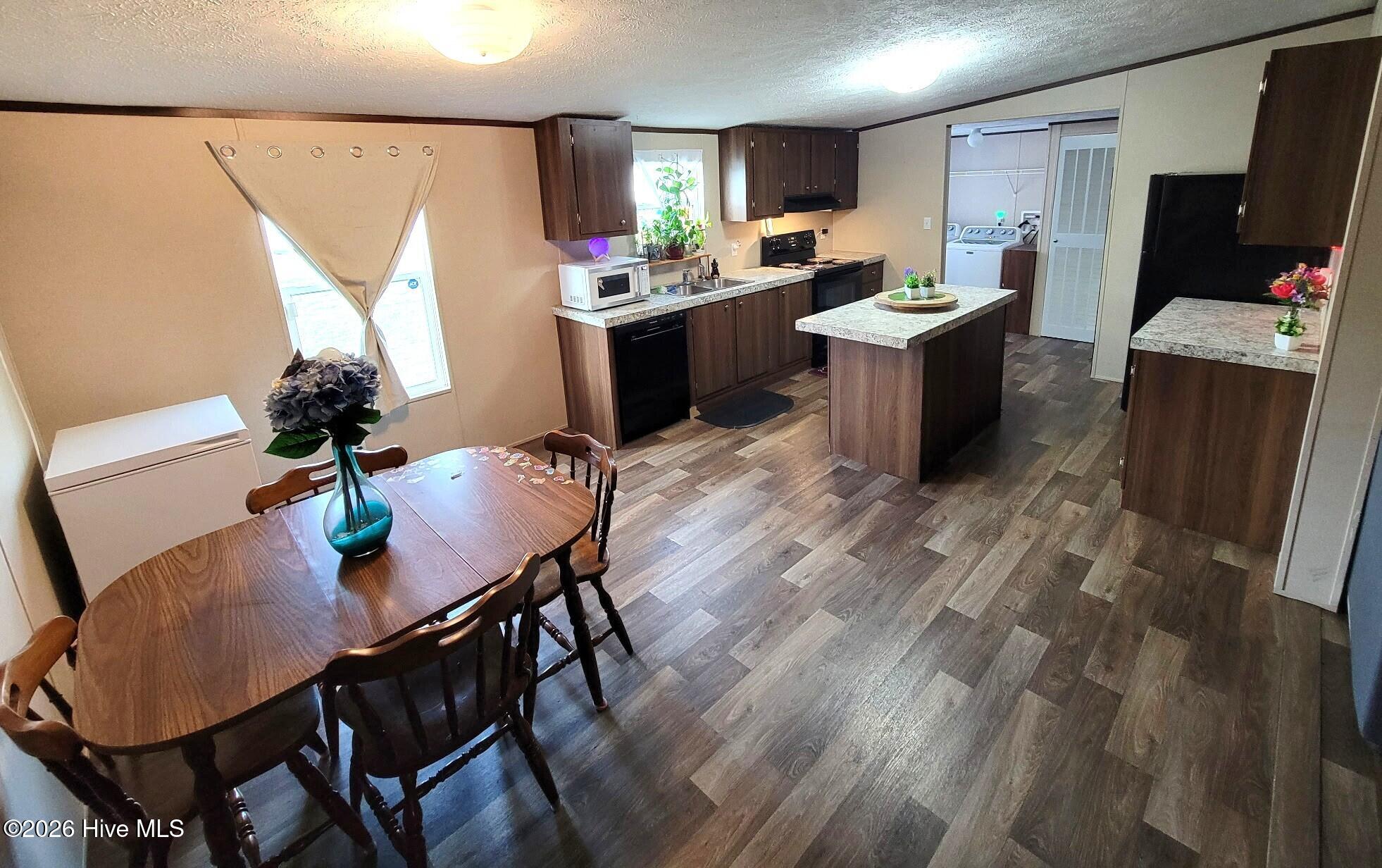 109 Dogwood Circle
