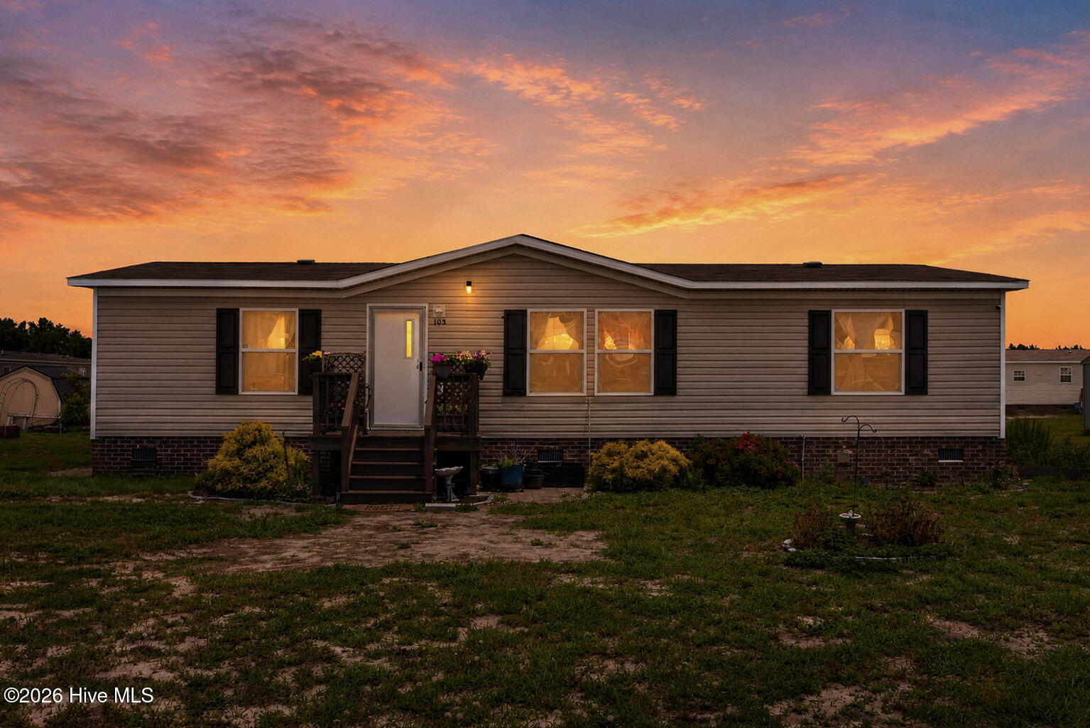 109 Dogwood Circle
