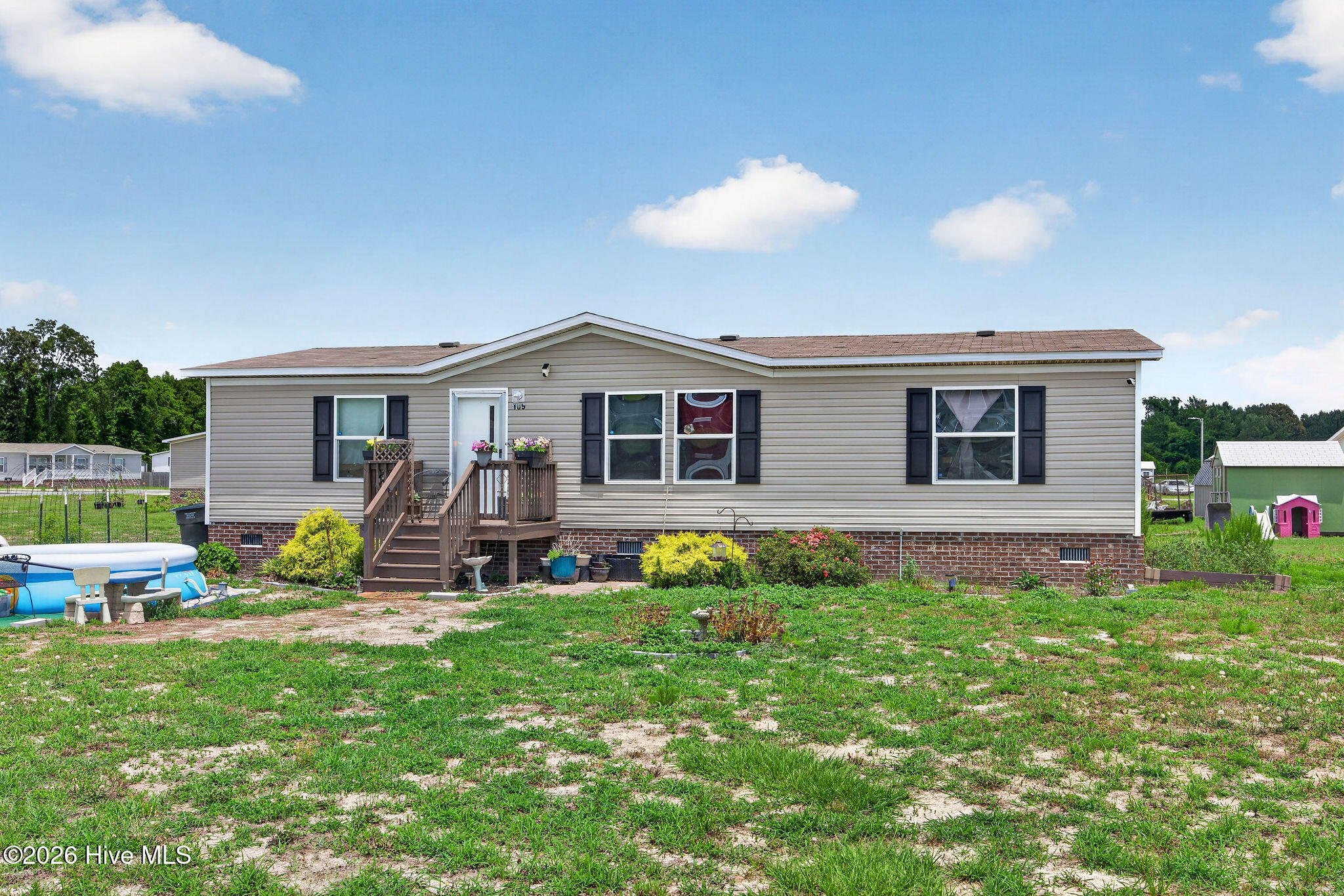 109 Dogwood Circle