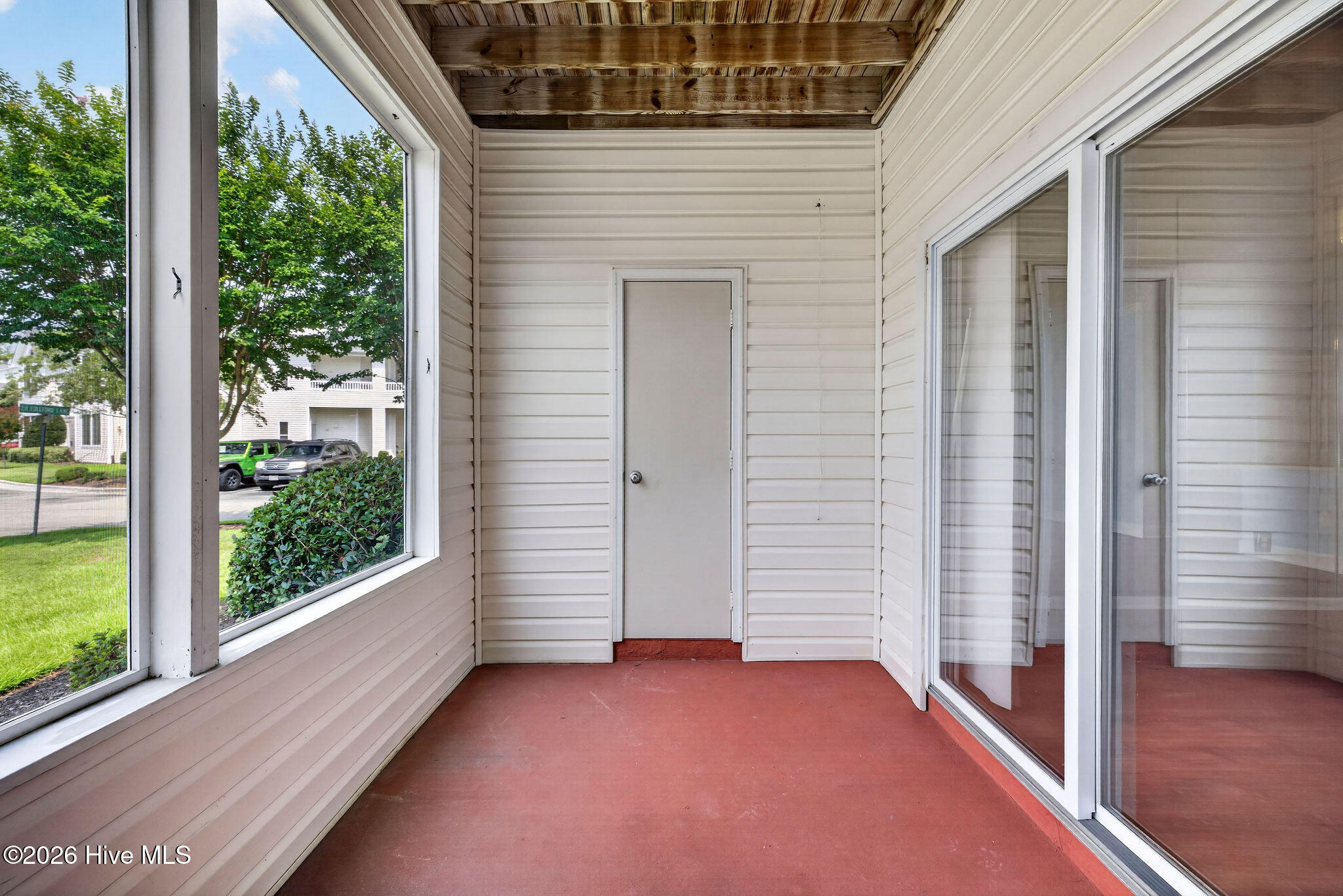 3901 Botsford Court Unit 101