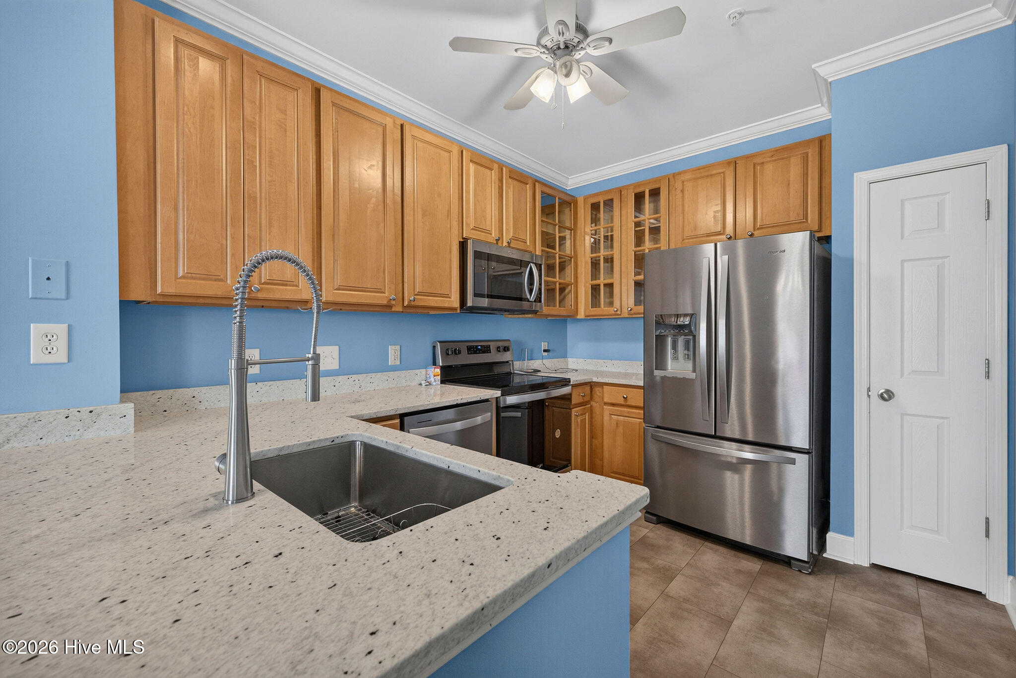 3901 Botsford Court Unit 101