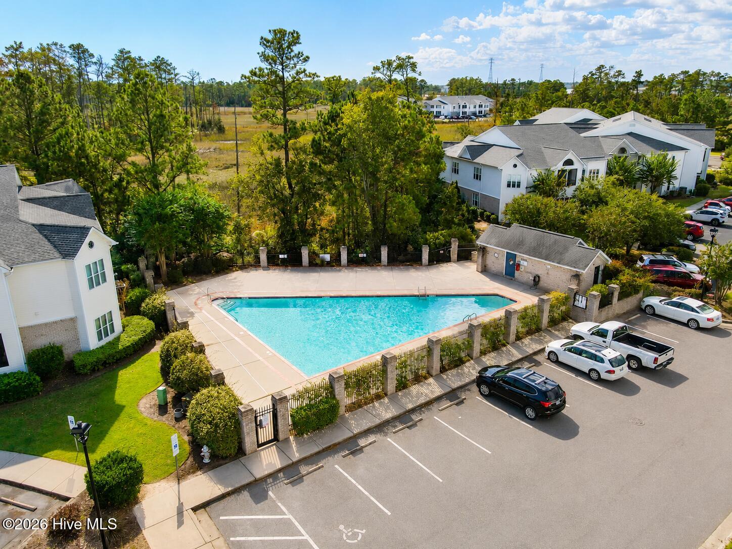 3901 Botsford Court Unit 101