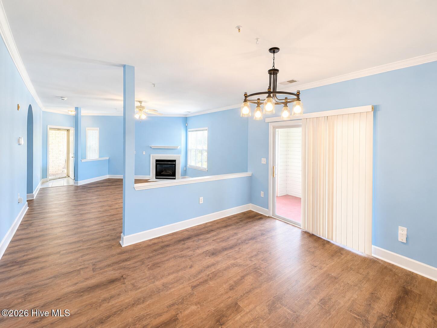 3901 Botsford Court Unit 101