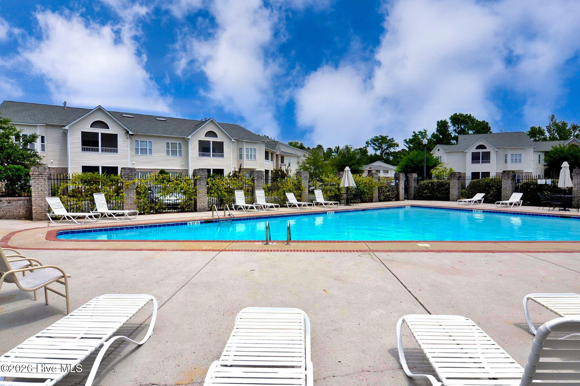 3901 Botsford Court Unit 101