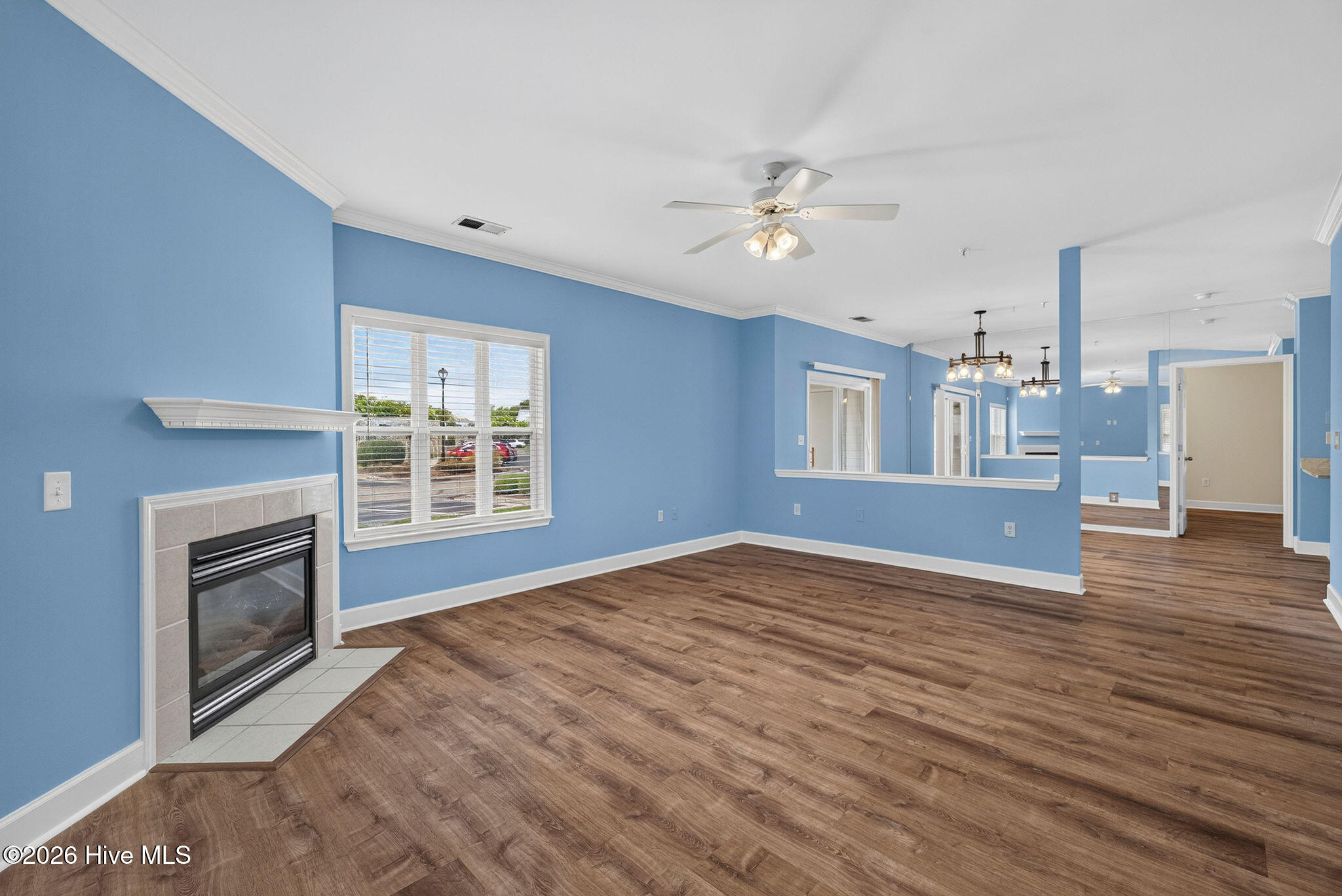 3901 Botsford Court Unit 101