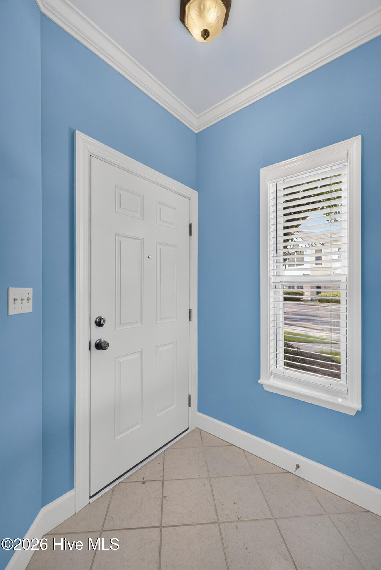 3901 Botsford Court Unit 101