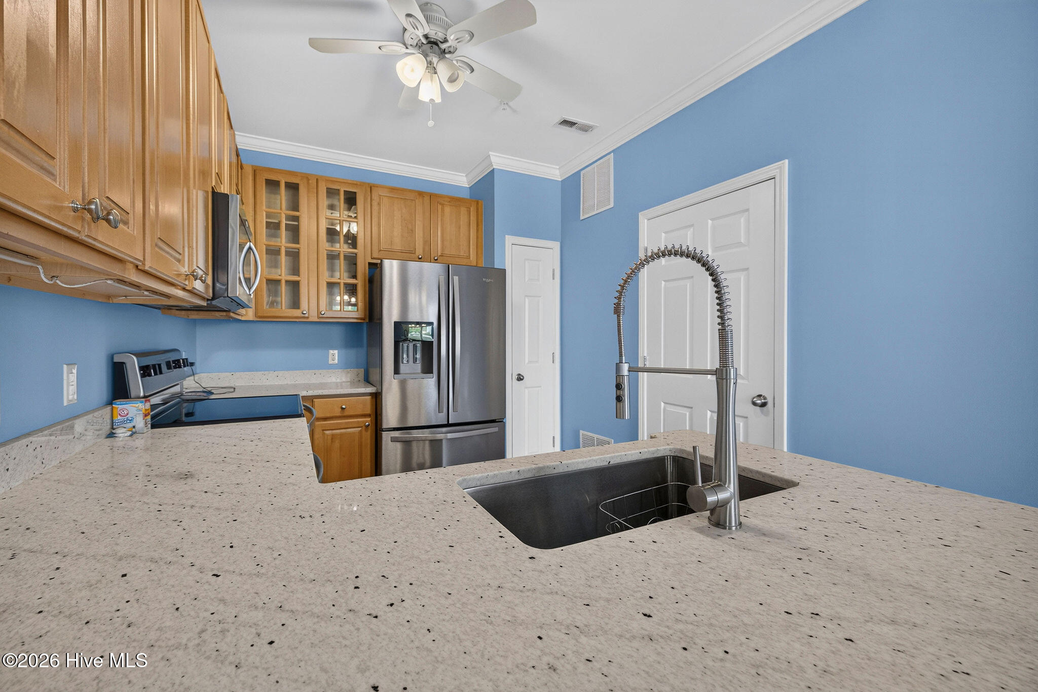 3901 Botsford Court Unit 101