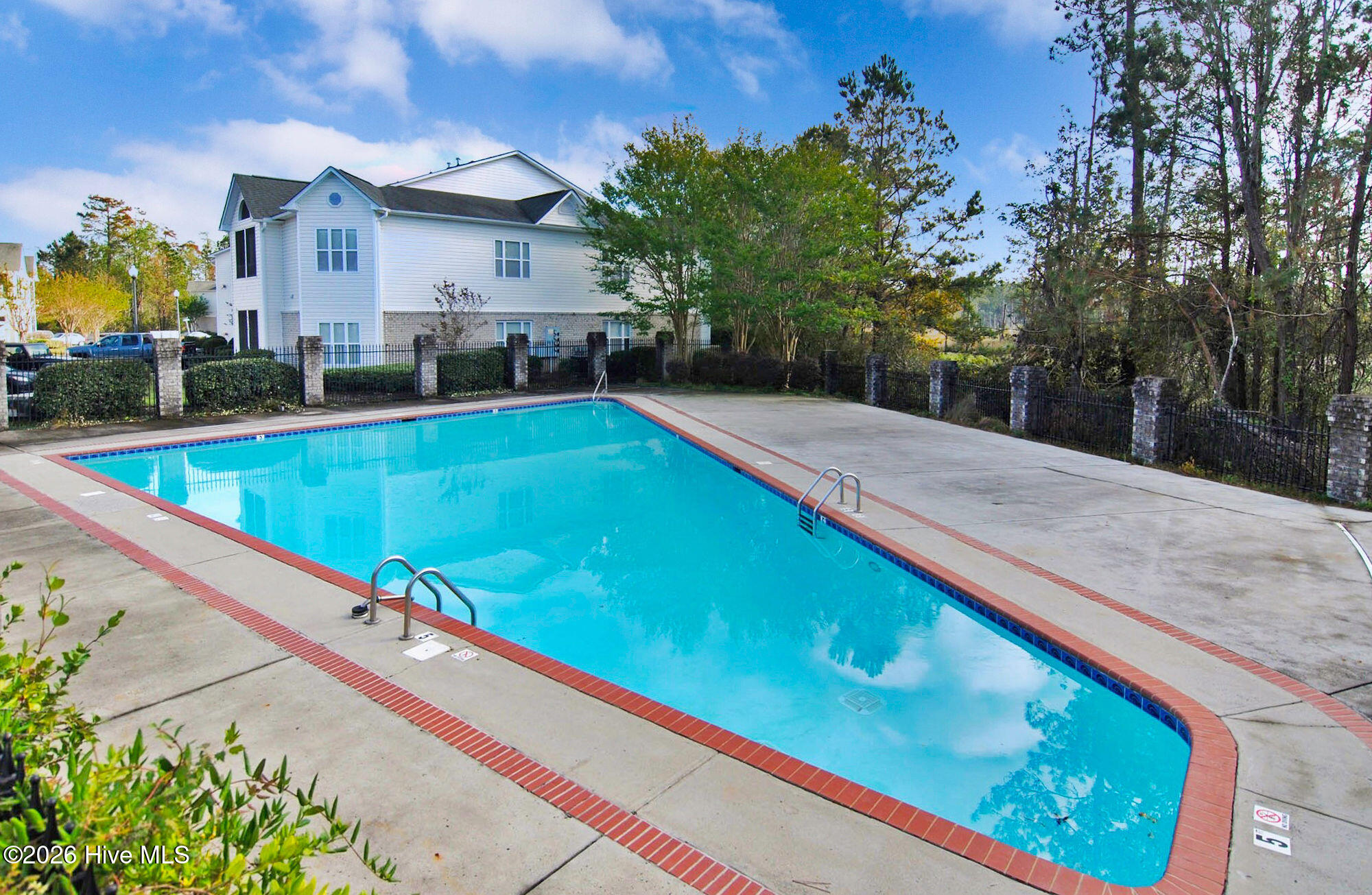 3901 Botsford Court Unit 101