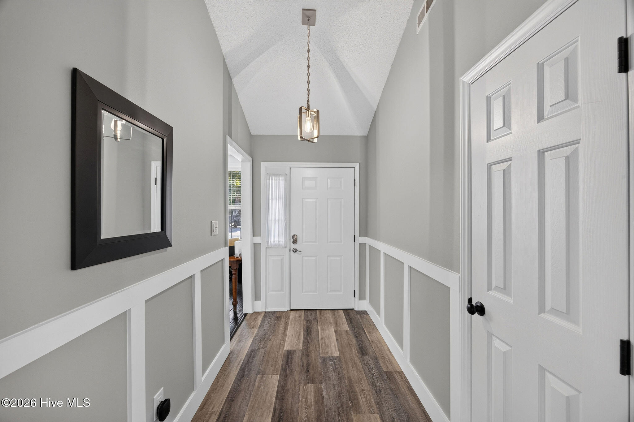 5107 Gate Post Lane
