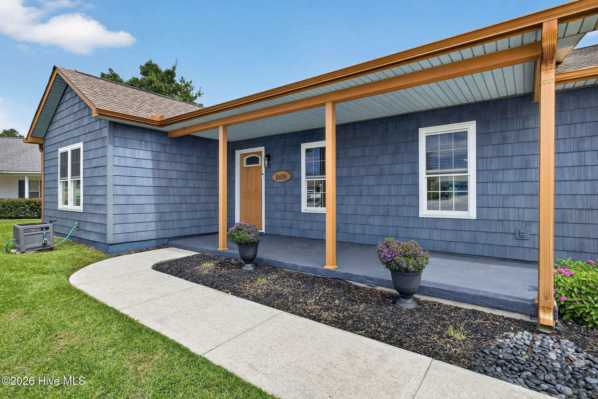 1608 Blue Tick Court
