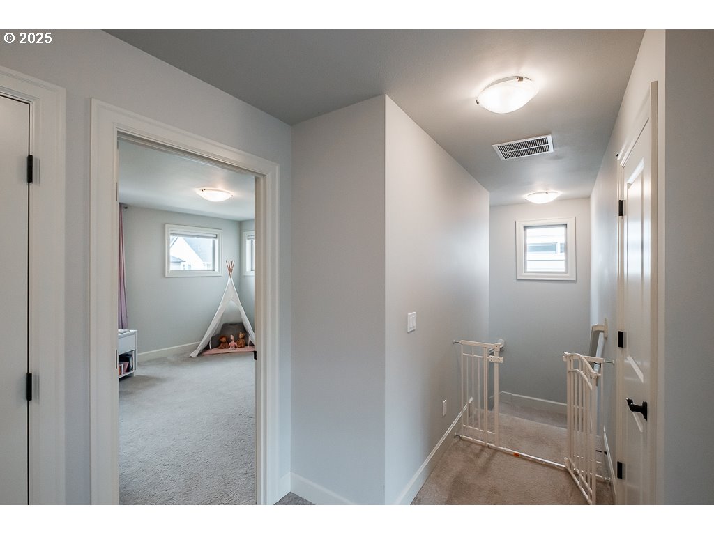 3321 SE SUMMERFIELD DR