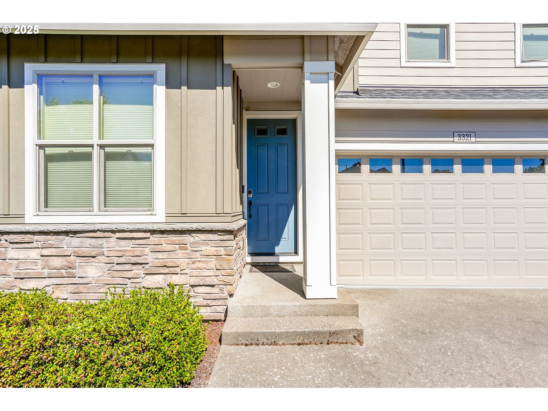 3321 SE SUMMERFIELD DR