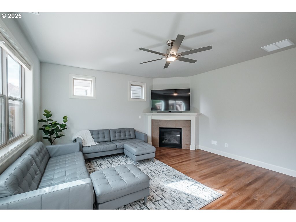 3321 SE SUMMERFIELD DR