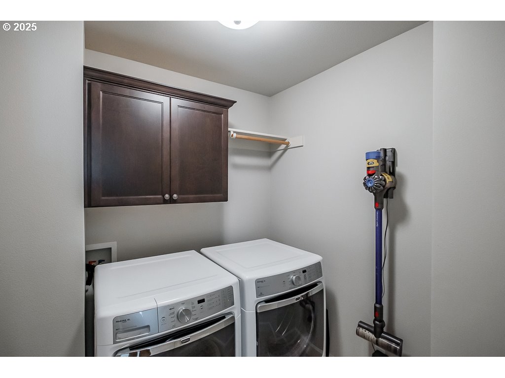 3321 SE SUMMERFIELD DR