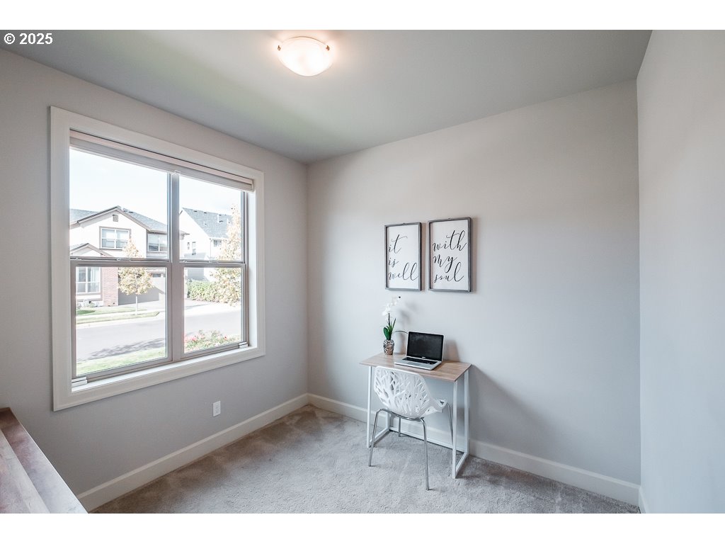 3321 SE SUMMERFIELD DR