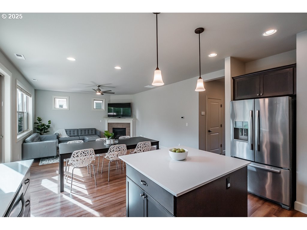 3321 SE SUMMERFIELD DR