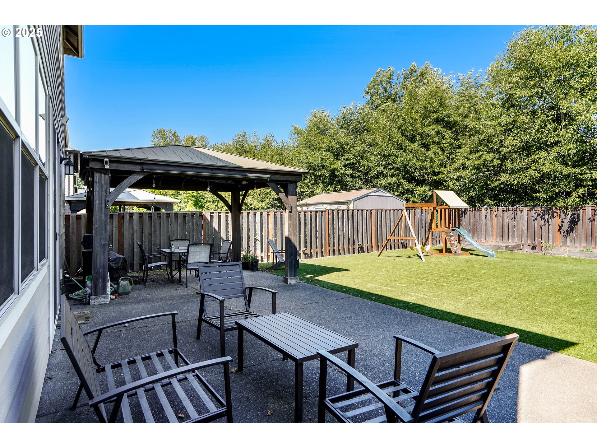 3321 SE SUMMERFIELD DR