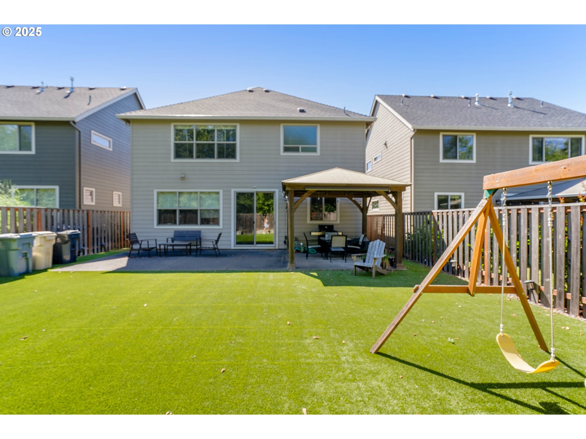 3321 SE SUMMERFIELD DR