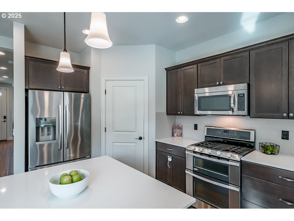 3321 SE SUMMERFIELD DR