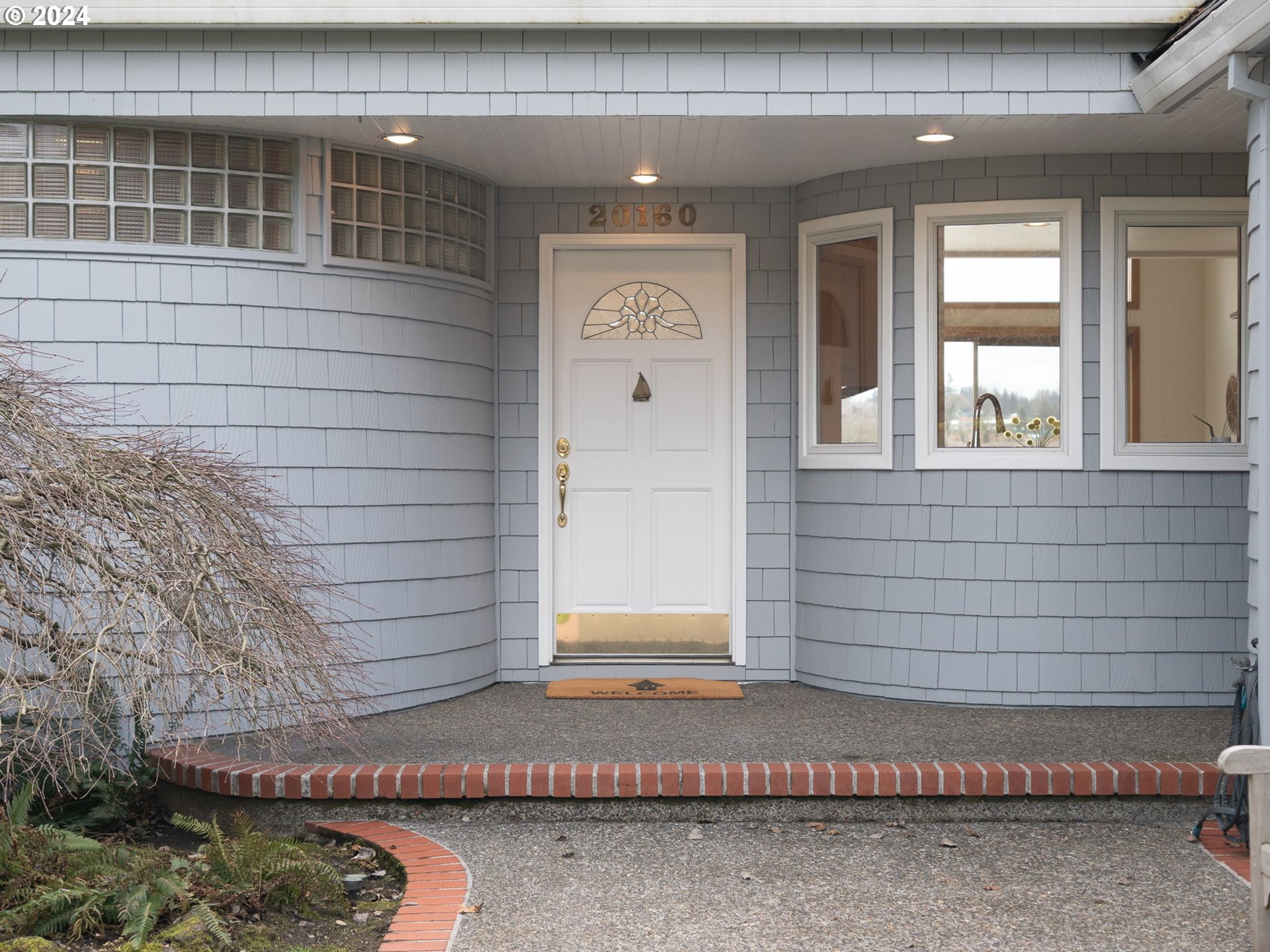 20160 NE INTERLACHEN LN