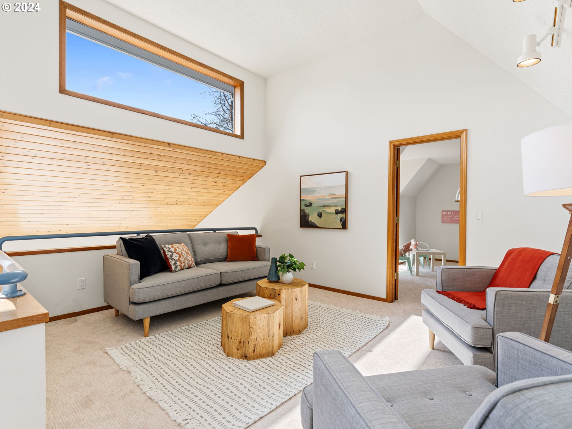 20160 NE INTERLACHEN LN