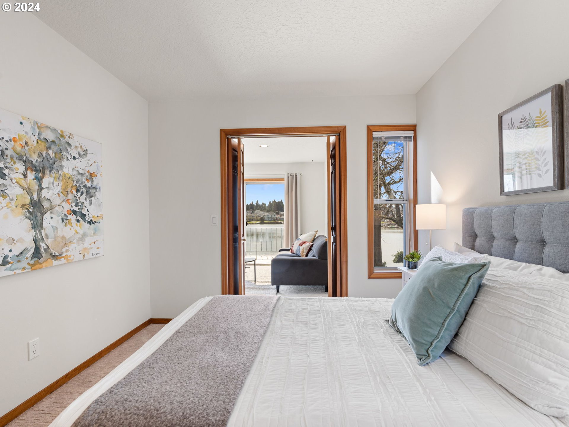 20160 NE INTERLACHEN LN