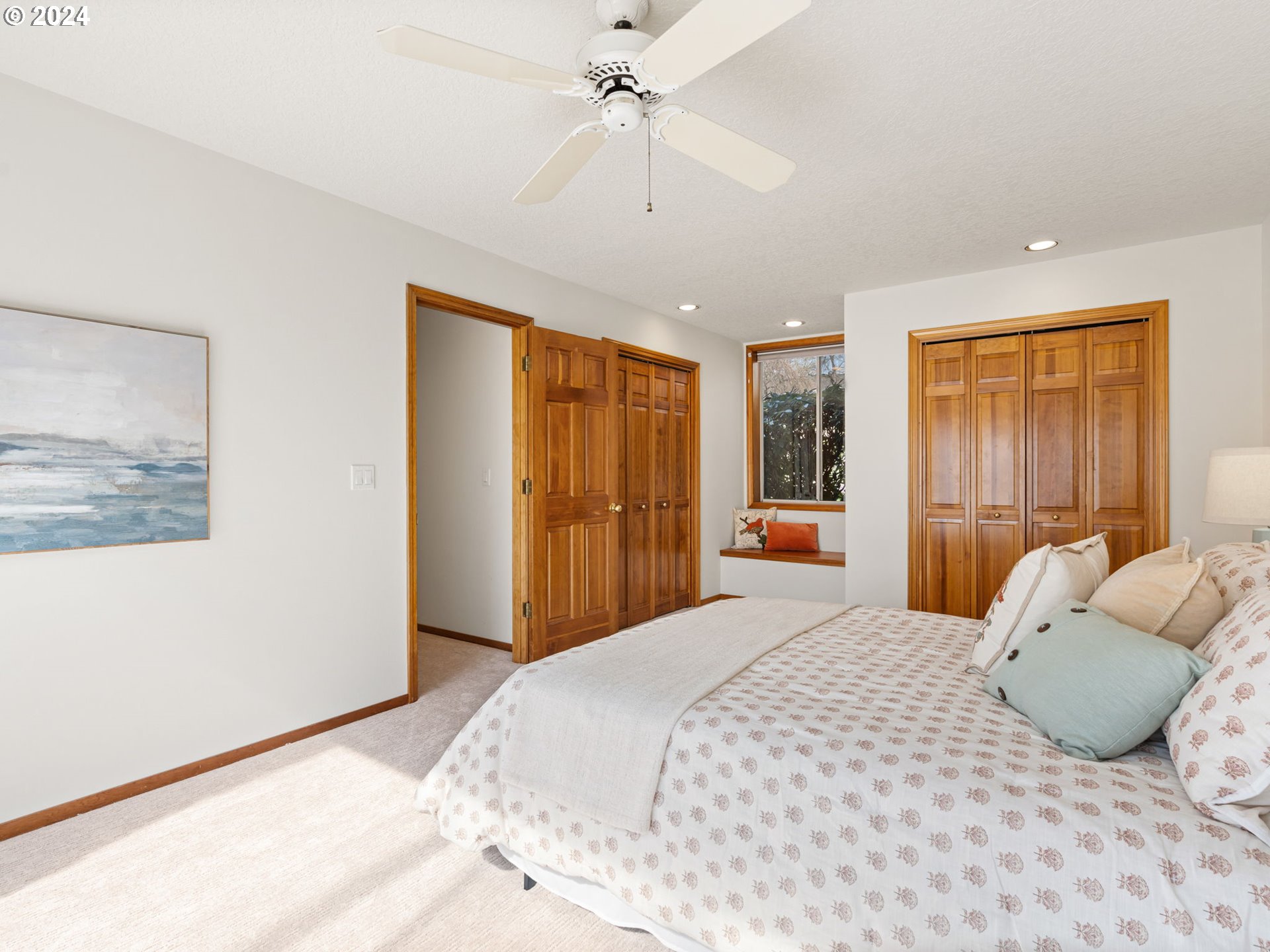 20160 NE INTERLACHEN LN