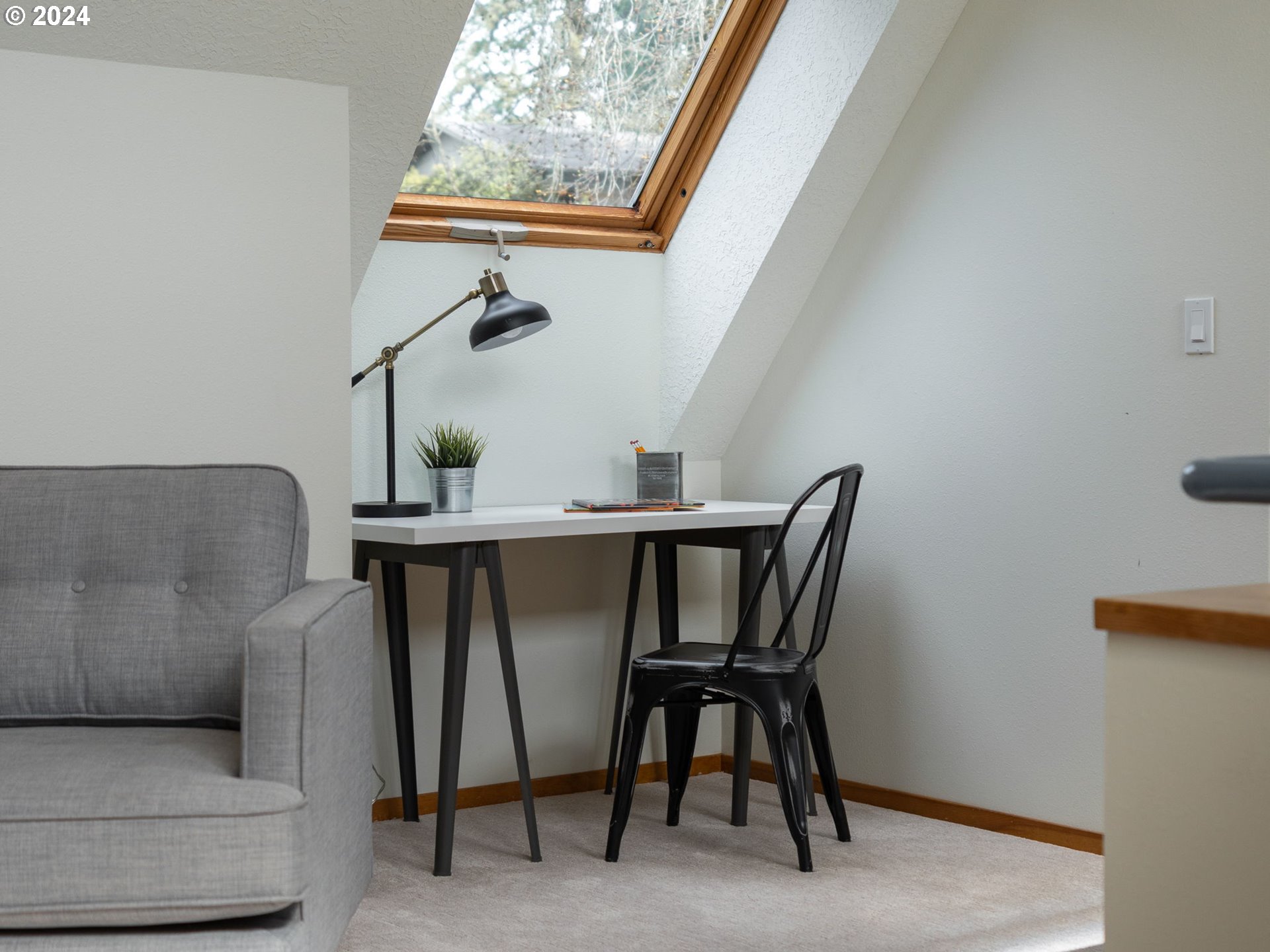 20160 NE INTERLACHEN LN