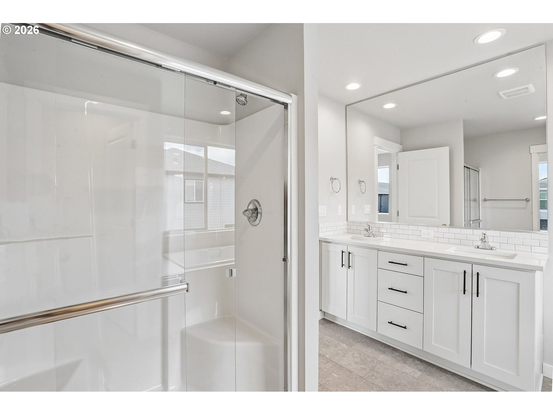 8254 SE Orion LN