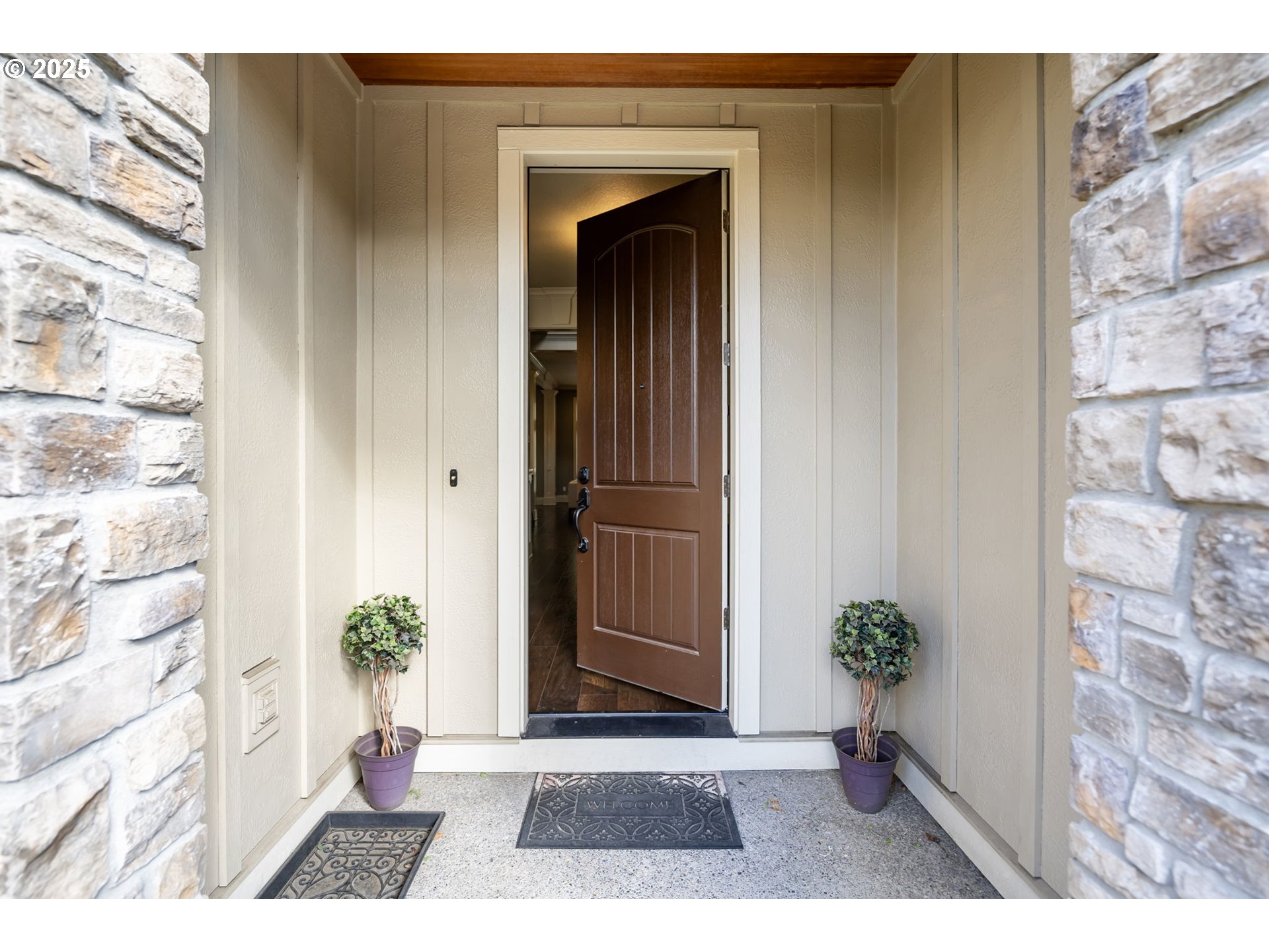 10183 NW BARNHART LN