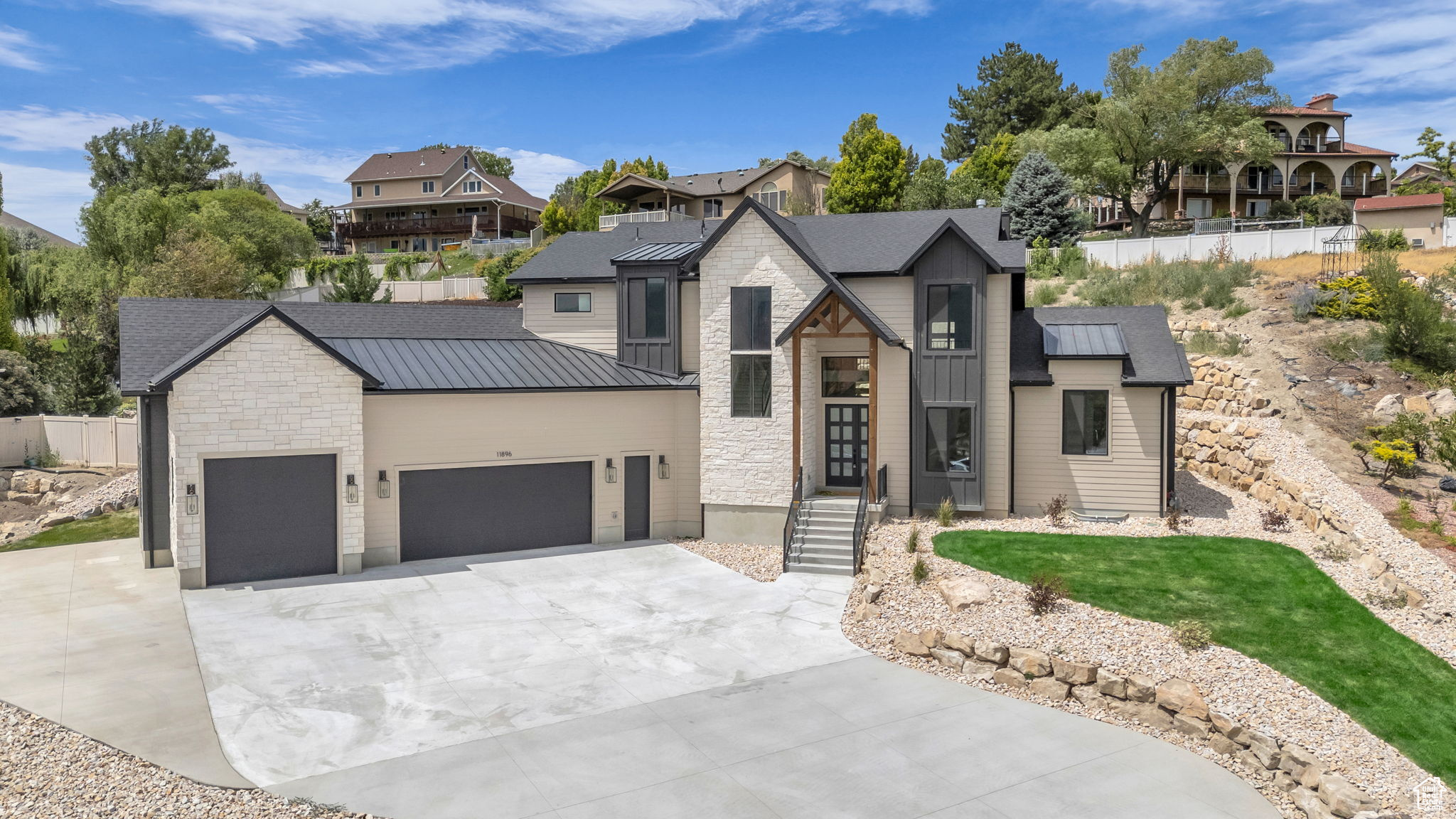 11896 S REEVES LN