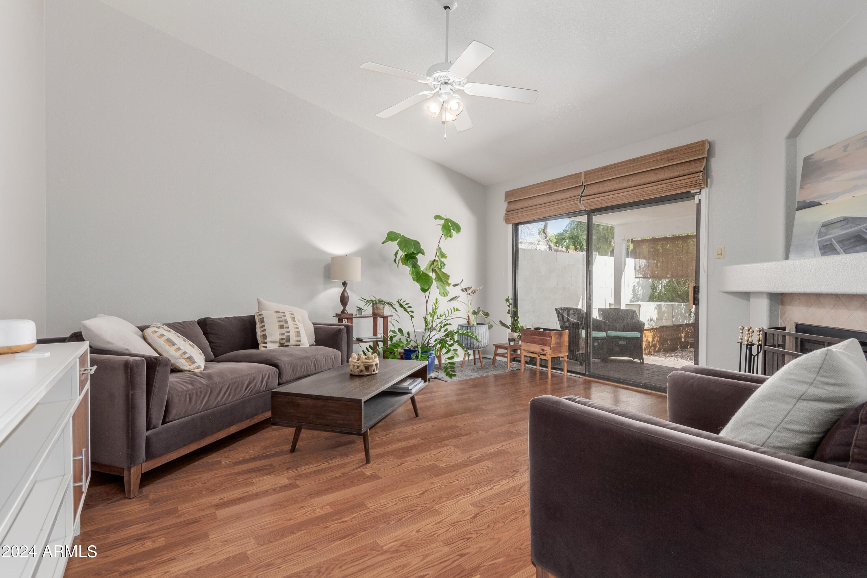 3510 E HAMPTON Avenue # 1