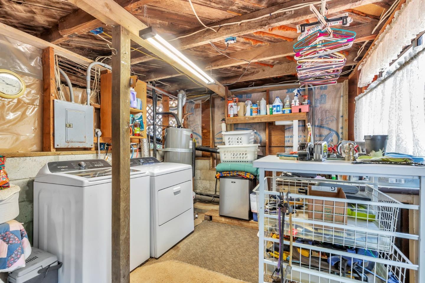 7185 Redwood Retreat Road