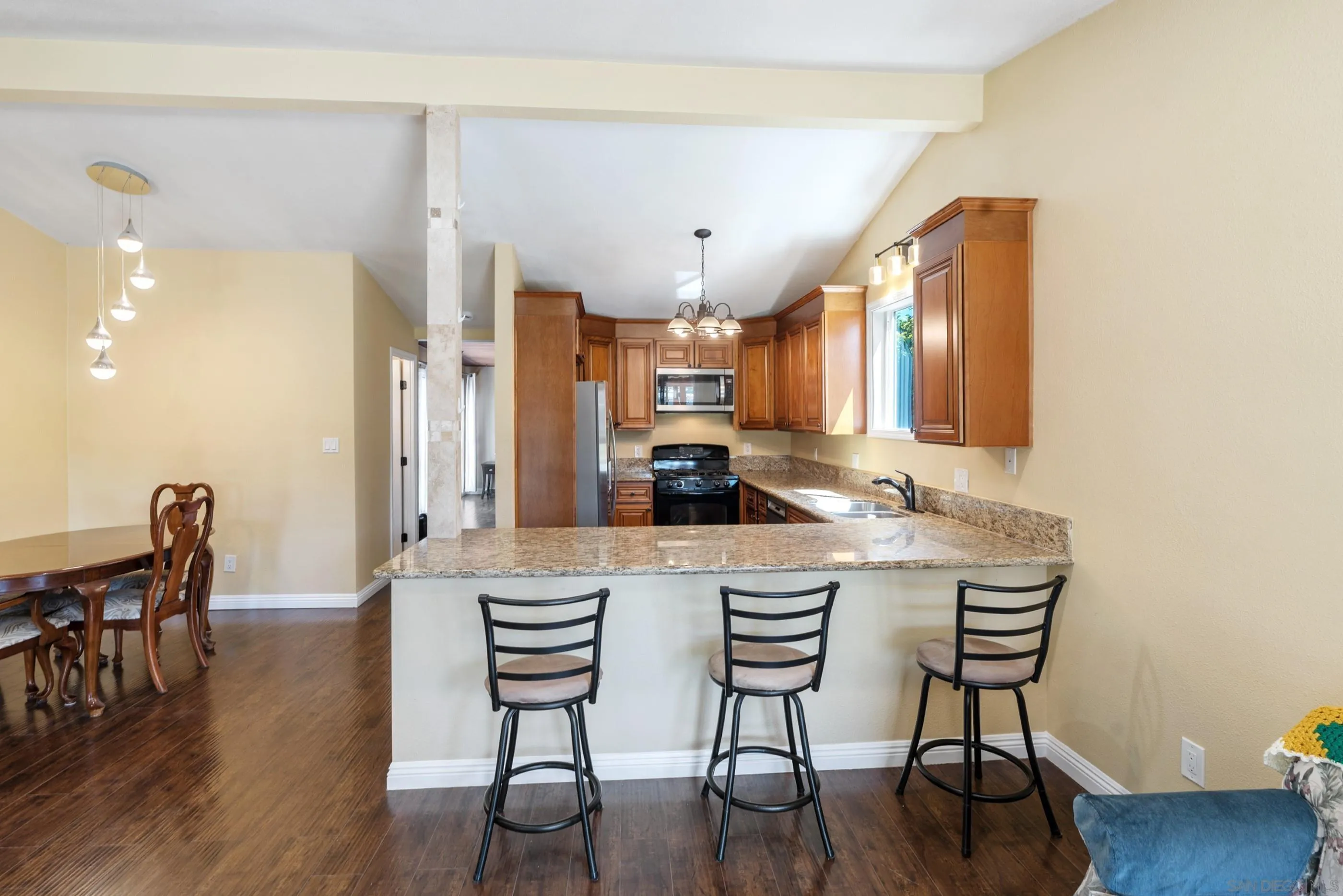 2130 Cardinal Dr