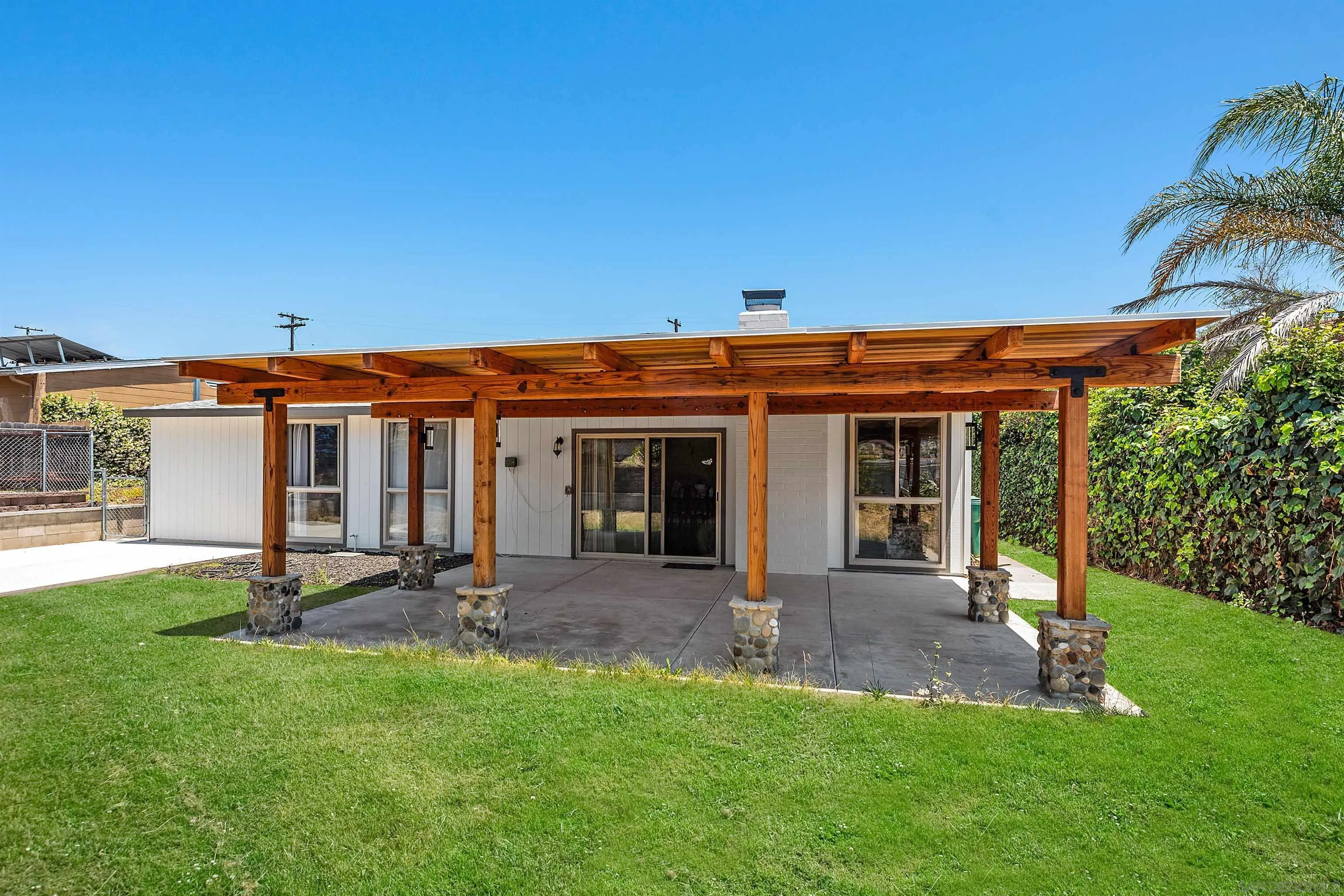 2130 Cardinal Dr