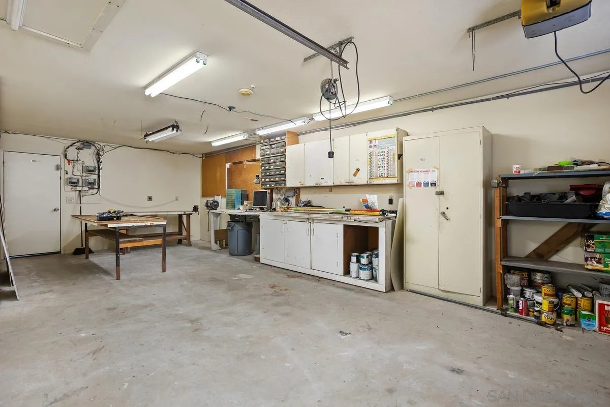 14210 Tierra Bonita Road, Poway